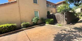 Charming Luxury Home near Downtown & Shopping Gallery 32