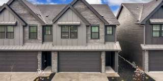 End Unit Luxury Townhome for Lease at the Courtyards at Hidden Crest - 7001 NE 132nd Way Gallery 1