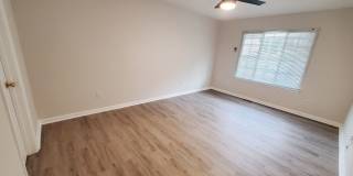 Room in 6 Bedroom Home at Henslowe Dr Gallery 23