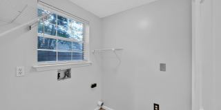 Welcome to this charming 3 bedroom, 2 bathroom home located in Jacksonville, FL Welcome to this charming 3 bedroom, 2 bathroom home located in Jacksonville, FL Gallery 18