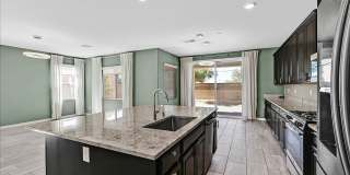 Stunning Next-Gen Home! 5 Bedrooms 5 Bathrooms In Gated Community! Gallery 9