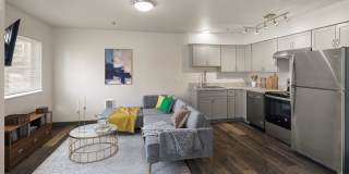 979 Patterson Street Gallery 32