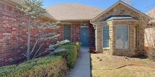 3 Bed, 2.5 Bath Home in Oxford Park – Open Layout  Tall Ceilings Gallery 1