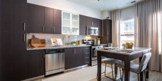 19Nineteen Clarendon Apartments Gallery 4