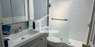 Gorgeous modern entire home perfect for large student groups available 9/1/2027 Gallery 51