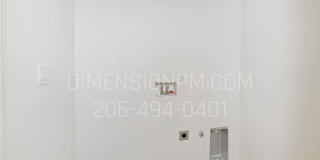 Fully Fenced  4 Bed 3 Baths Newer Construction Home Gallery 21