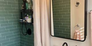 3/2 Duplex Conveniently Situated in an Established Neighborhood! Gallery 31