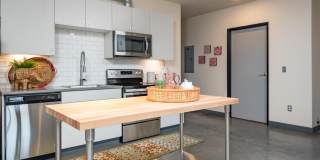 Sunshine Apartments Gallery 19