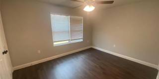 561 S Second Gallery 21