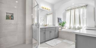 1052 SW 113th Way Gallery 27