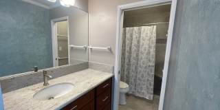 Spacious 3 bedroom with amazing views Gallery 17