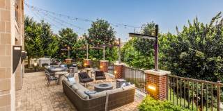 District West Gallery 17