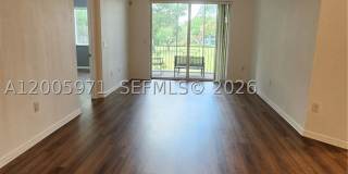 3600 Oaks Clubhouse Dr Gallery 15