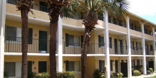 121 OYSTER BAY CIRCLE Gallery 1