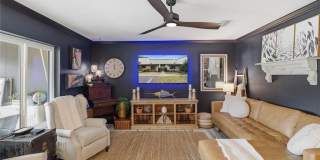 1637 SE Paradise Circle Gallery 6