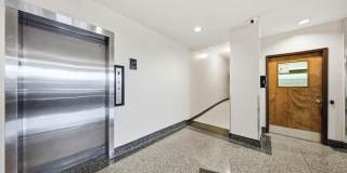 250 N Broadway Gallery 29