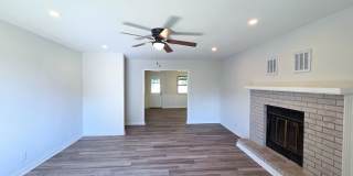 3/2/1 in Quiet Neighborhood in Denison! Gallery 16