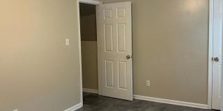Room in 4 Bedroom Home at Bragg St Room in 4 Bedroom Home at Bragg St Gallery 4
