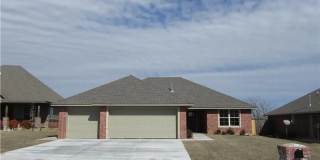 Stylish Modern Home near Veteran's Park: Solar-Powered with 3-Car Garage Gallery 1