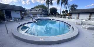 423 Pine Tree Court unit: 23 Gallery 23