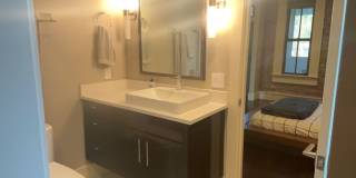 Furnished 2 Bdrm/2 Bath Condo in the Heart of Downtown Ashland! Gallery 11