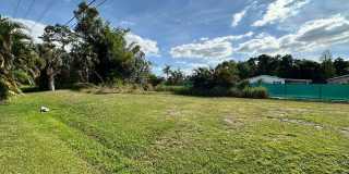 FIRST MONTH RENT FREE! Cute and Quiet 2/2 in N. Ft. Myers Gallery 28