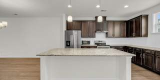 FIRST MONTHS RENT FREE WITH SIGNED 2 YEAR LEASE Gallery 10