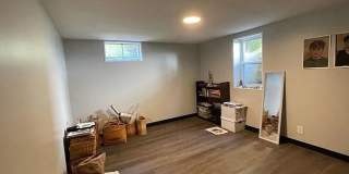 Update 3br 1ba South Campus and Bryan Park Gallery 12