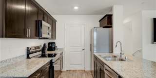 6924 Spicy Merlot Street Gallery 17