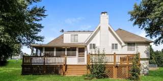 5 BR/2.5BA | Sprawling Single Family Home | 2-Car Garage | Huge backyard! Gallery 31