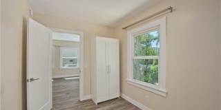 1639 Redcliff Gallery 10