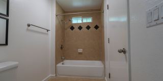 Excellent Santa Clara Location! Open Floor Plan! Granite Counters! Gallery 21