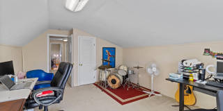 1435 CROFTON Parkway Gallery 35