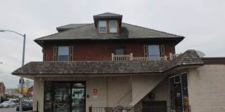 Comfortable 2-Bedroom Second-Floor Apartment Gallery 1