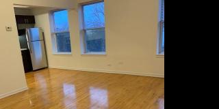 1555 N Mohawk Street Gallery 10