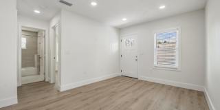 701 W Plaza Pl Gallery 13