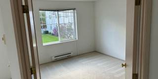 2 Bed, 2 bath Condo w/garage in West Bay at The Lakes in Kent, $2550/mo. Gallery 7