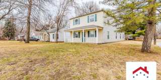 Close to Fort Riley Blvd + Open Kitchen + Pet-Friendly + Washer & Dryer Included! Available August 5th! Gallery 14
