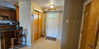 Condo located near the lake- Available October 1st, 2026 - July 31st, 2027 Condo located near the lake- Available October 1st, 2026 - July 31st, 2027 Gallery 11