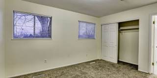 Students Welcome!  5 Bedroom home in West Fort Collins Gallery 10