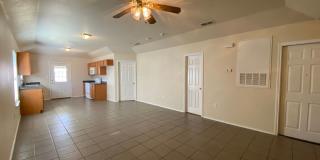 2/2/1 One Story Duplex / Ceramic Tile/ No Carpet / Fenced in Yard / CISD Gallery 5