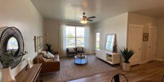 Lakefront at Vineyard Town Center Condo Gallery 3