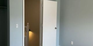 **Newly Upgraded Townhome** Gallery 23