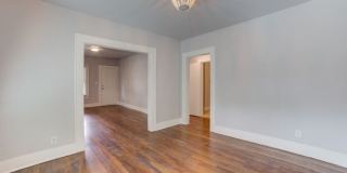 2607 East 10th Street Gallery 10