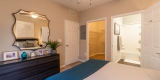 Oaks at Normandy Apartments Gallery 18