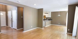 West Linn Single Family 3 Bd/2.5 Bth w/ Basement/Bonus Room. Gallery 7