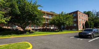 Walnut Terrace Gallery 4