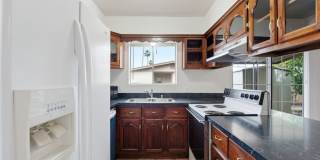 Maintained Mesa rental offering comfort, convenience, and easy access to everything the East Valley has to offer! Gallery 28