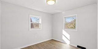 Gorgeous 2 bedroom house in West Mifflin available July 10! Gallery 8