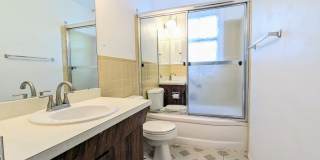 230 Washington Square - D#D Gallery 9
